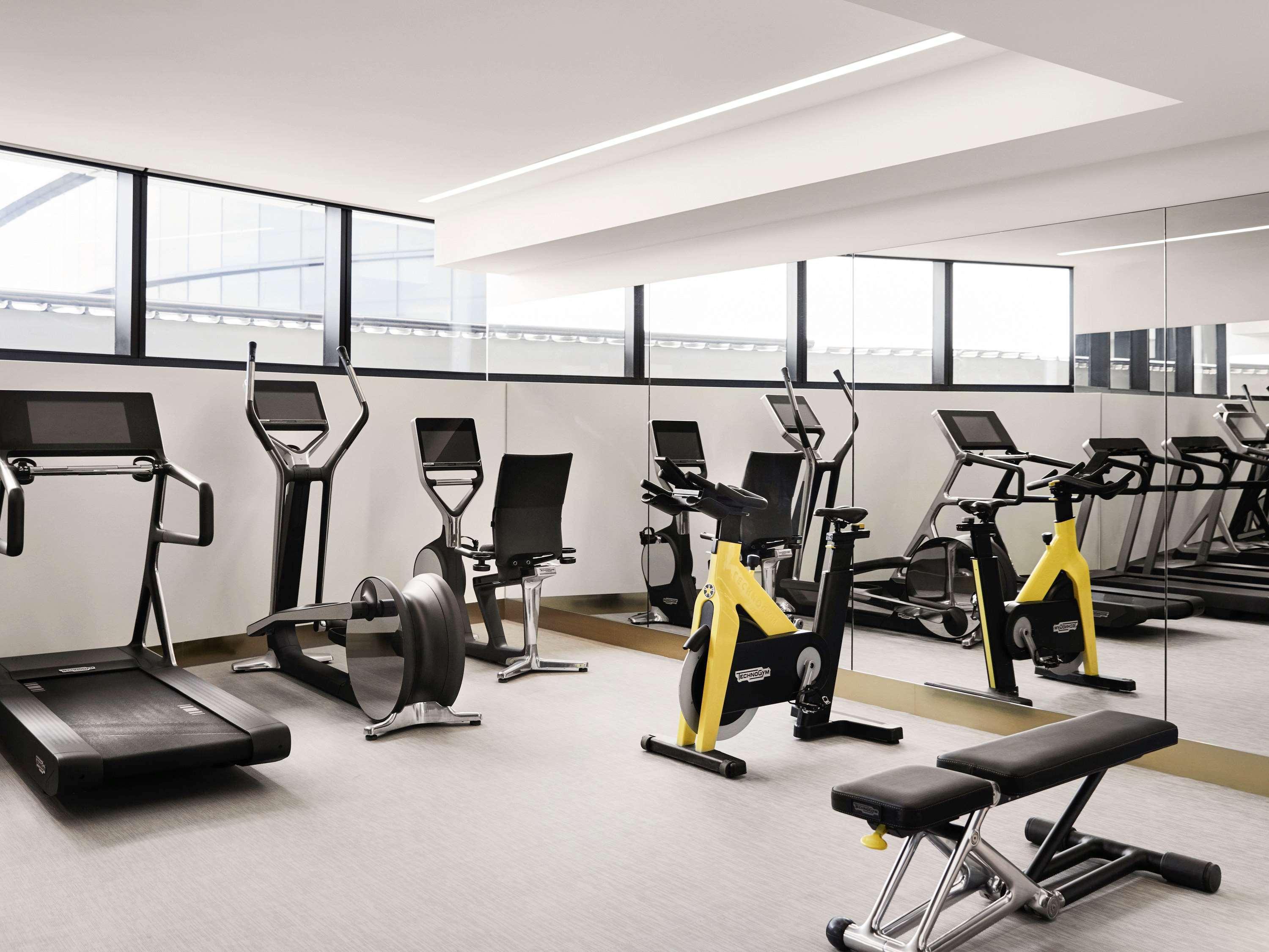 Hotel Chadstone Melbourne Mgallery Collection Exterior foto The gym at the hotel